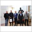Galeria zdjęć: Międzyzdroje - w hołdzie bohaterom na Monte Cassino. Pomnik gen. Władysława Andersa jest w Międzyzdrojach. Link otwiera powiększoną wersję zdjęcia.